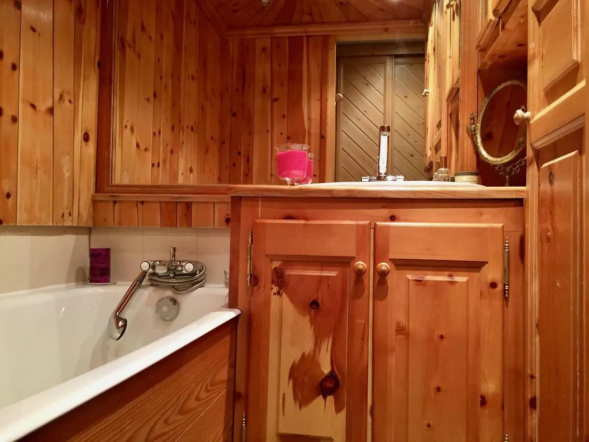 Apartment Appartement Val D'Isere 6 Personnes Avec Parking France