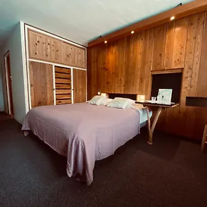 Hotel Les Lores, Val-dʼIsère